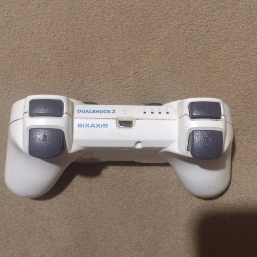 Play Station Controller - Picture 2 of 3